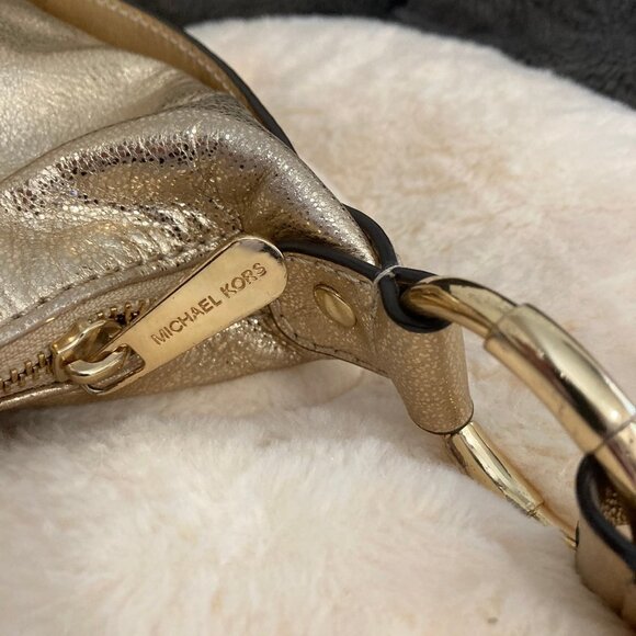 NWOT Gold Metallic Michael Kors Handbag (Large) - Picture 5 of 8